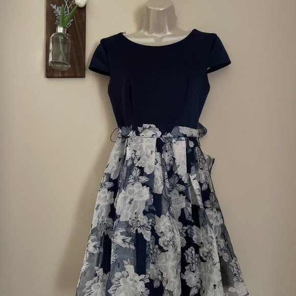 B DARLIN Junior Navy Short Sleeve Short Party Dress - Picture 1 of 6